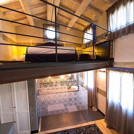 Podere La Torre Lantgård *